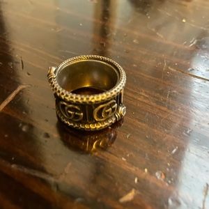 Gucci double headed snake ring